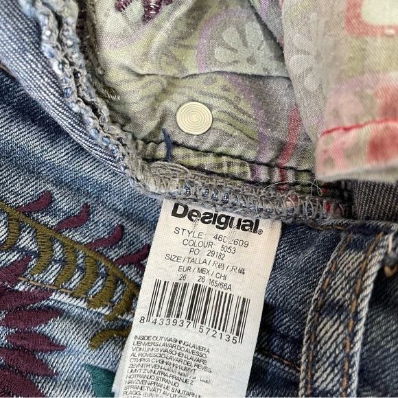 Desigual Women's Embroidered Floral Mid Rise Slim Straight Jeans Size 26/8 - Picture 10 of 13